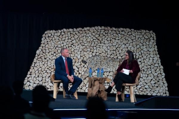 Nicolai Tangen & Rachel Botsman at Oslo Business Forum 2021